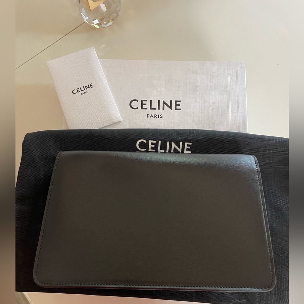 Celine Margo Chain wallet Black Leather Triomphe Crossbody with Gold Hardware - Picture 2 of 9